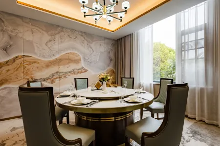 Floral Lux Hotel· Yunshang Manjing Homestay Отели рядом с достопримечательностью «Qixia Mountain Scenic Area»