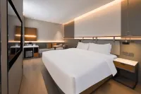 World Hotel (Jinan CBD Longhu Tianjie)