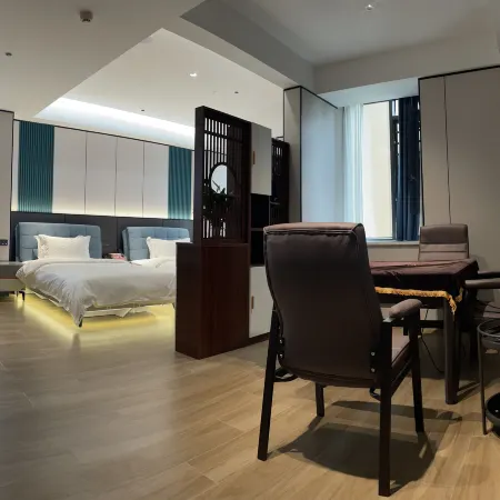 Fengdu JiaHong Hotel