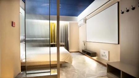 Leasie Residence Smart Hotel Apartment (Wanda Normal University Store in Siping) Отели в г. Сыпин