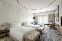 Steigenberger Hotel Doha Hotels near مركز ابل ايفون Suhaim tower