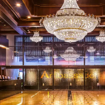 Ambassador Hotel Bangkok Отели рядом с достопримечательностью «Торговый центр Terminal 21»