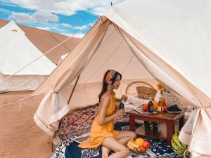 Dunhuang Ionian Camping Base