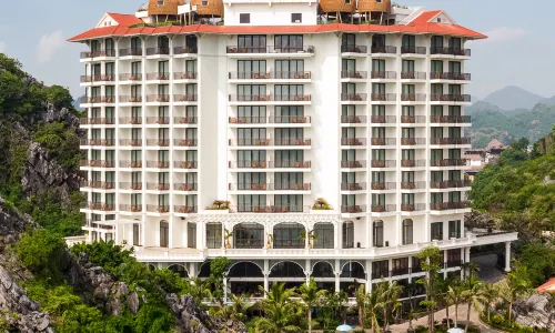 Perle d'Orient Hotel Cat Ba - MGallery Collection