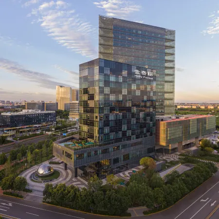Beijing Jinqishu Hotel (Daxing Yihezhuang Metro Station)