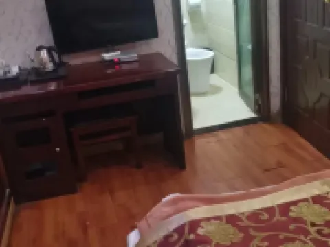 Dingqing Linfeng Hotel Hotels in Dengqen