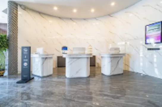 โรงแรมนานาชาติจีเฟิง (ศูนย์การประชุมและนิทรรศการนานาชาติ เมืองโบราณคัชการ์)