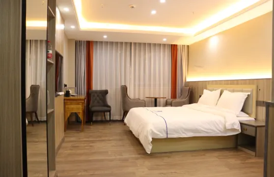 巴青覺瑪倉頗章大酒店