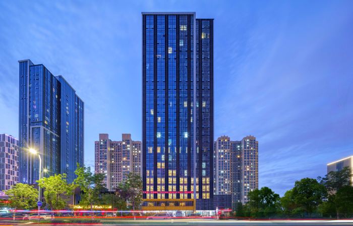 Yuexiang Huanpeng Hotel (Jingkai Wanda Plaza High-speed Railway Station)