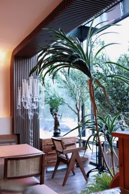Yilan Garden Hotel (Nanhu Food City Wetland Park Branch) Hotel dekat Baijiantan Passenger Transport Terminal