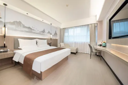 Huaju Hotel (Xi'an Wulukou Subway Station)