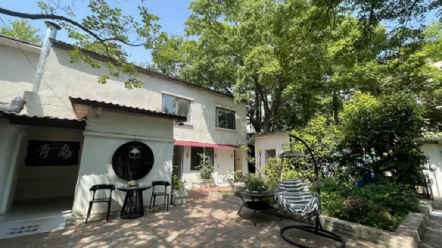 Jingli Villa Hotel (Qingdao Badaguan Scenic Area Linhuaiguan Road Branch)