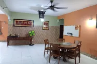 Aeon Tebrau Apartment Johor Bahru - by Room - Hotels in Tebrau