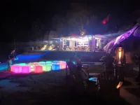 Guangde Shengjing Boya Luxury Tent Homestay - Baarit