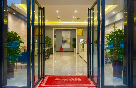 隆昌花園商務酒店