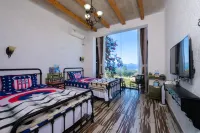 Huying Inn Fuxian Lake Hotels in Huaning