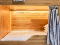 Amber Youth Hostel (Hangzhou West Lake Lakeside Park Ding'an Road Subway Station Branch)