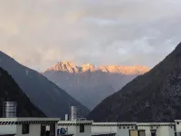 Manyunli Villa Yunju Mountain View Hotel (Kangding) - غرفة مطلة على الجبل