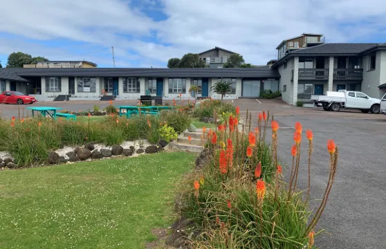 南海洋汽車旅館