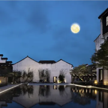 Yuehe Hotel Отели рядом с достопримечательностью «Jinjiu Refuge»