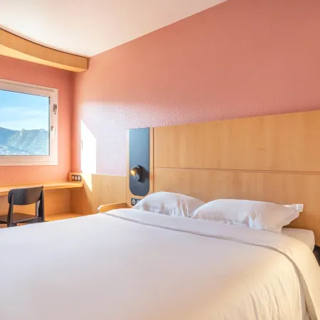 B&B Hotel Marseille la Valentine Porte d'Aubagne