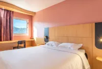 B&B Hotel Marseille la Valentine Porte d'Aubagne