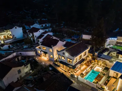 Jiuhuashan Shuli Homestay (Meat Body Palace Branch) Hotels near Pillar of Stability