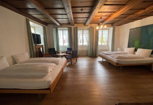 바트 추어차흐 온천 호텔