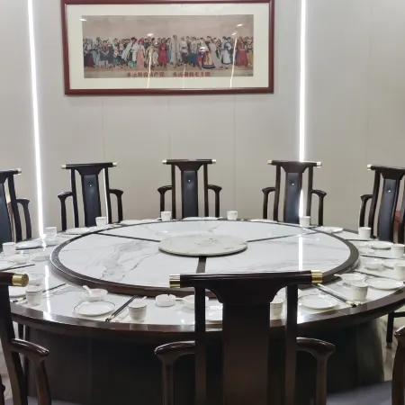 Guanzhong Hotel