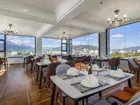 Star of Lijiang · Sun Shine Jinshan View Snow Mountain Panoramic Garden Hotel Hotels in Yulong