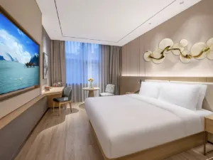 Karamay Jinghui Grand Hotel (Juran Home University Town Branch)