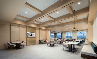 Atour Hotel Tengchong Wenxinglou