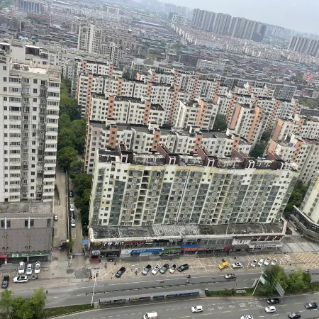 Clay · Light Luxury Loft Movie Apartment (Gaoxin Avenue Subway Station MixC)