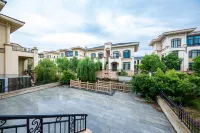 Venice Qinhai Boutique Holiday Apartment - Condos