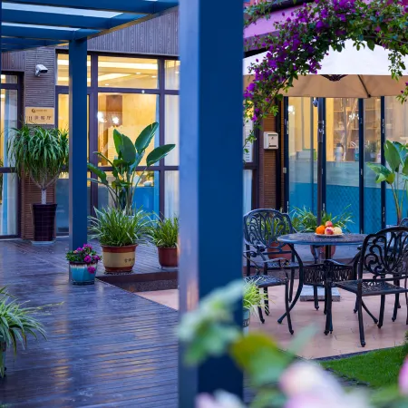 Falan Coast Hotel