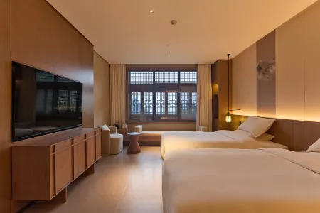 Yunwai Mountain residence in Wudang Mountain (Qiongtai Scenic spot Shop)