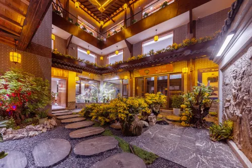 Pu'er Senquan Inn (Tea Horse Ancient City Scenic Area)