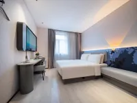 Dalian Zhongshan Square Renmin Road Atour Light Hotel