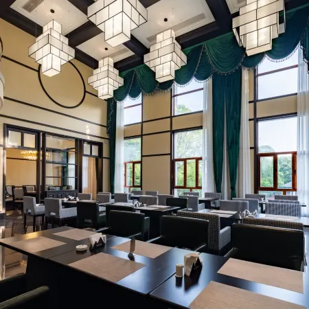 Hubei Natural Mountain Logde Resort Hotel.