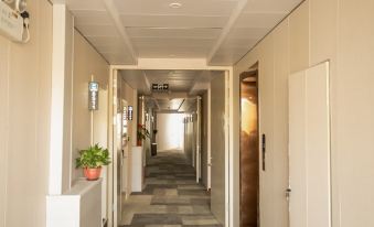 Yijia 365 Hotel (Hengshui Railway Station Plaza Central Street Store)
