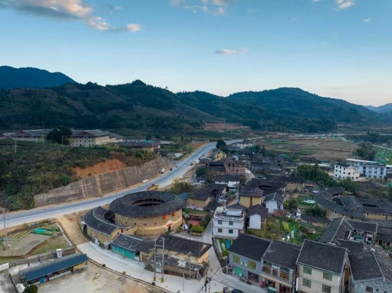 Tea Man Station 3 Fuqian Building 1906 Tulou Homestay