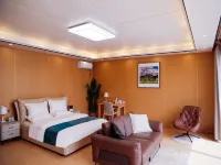 Snow Mountain Wake Up Vacation Apartment - 3-Star