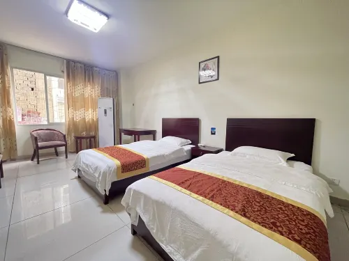 Xiaojin Lujia Hotel Các khách sạn ở Tiểu Kim