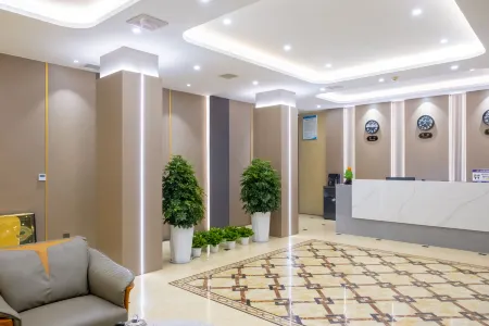 Ruixinchen Hotel Отели рядом с достопримечательностью «Red Army Square»