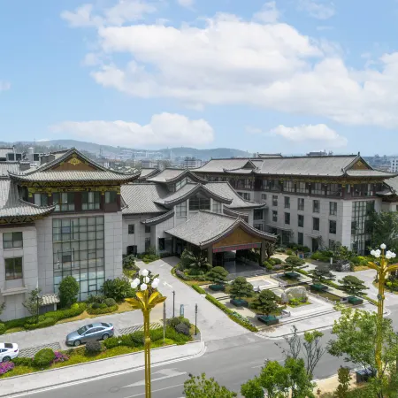Yueheng Jinshan Ancient Town Hotel