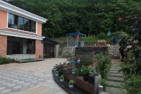 Huashe Shanju·Party Party Villa Meishu (Yabuli Ski Tourist Area Branch)
