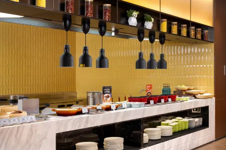 Hampton by Hilton Guangzhou Tianhe Smart City Отели рядом с достопримечательностью «Luogang Gymnasium»