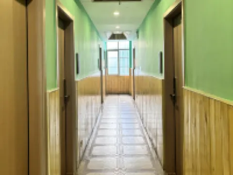 Ridesheng Light Luxury Inn (Haikou West Bus Station)