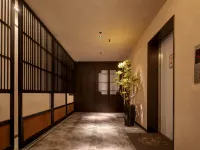 Huajian Yongning Tea-themed Stay (Xi'an City Wall South Gate Yongningmen Subway Station) Hotels near Beilin