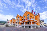 Xinglan Hotel (Arshan Railway Station Municipal Government Store)